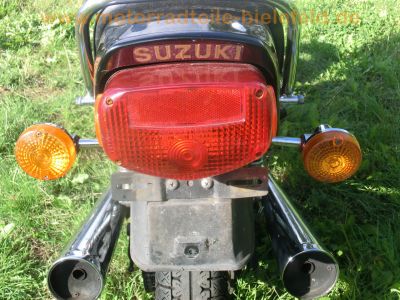 Suzuki_GS_550_E_schwarz_LED_orig__-_wie_GS_400_500_550_750_1000_D_E_L_M_45.jpg