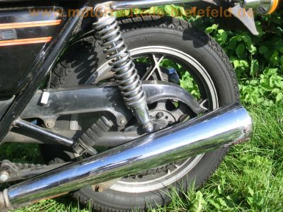 Suzuki_GS_550_E_schwarz_LED_orig__-_wie_GS_400_500_550_750_1000_D_E_L_M_52.jpg