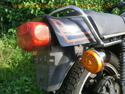 Suzuki_GS_550_E_schwarz_LED_orig__-_wie_GS_400_500_550_750_1000_D_E_L_M_8.jpg