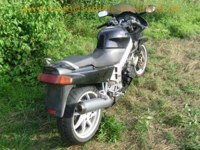 Honda_VFR_750_F_RC36_grau_-_Motor_wie_VF_750_C_RC43_vgl__RC24_VFR_800_RC46_17.jpg