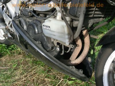 Honda_VFR_750_F_RC36_grau_-_Motor_wie_VF_750_C_RC43_vgl__RC24_VFR_800_RC46_32.jpg