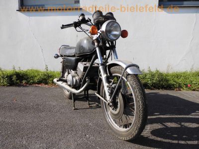 Suzuki_GT_250_grau_original_-_wie_GT_125_185_200_380_500_X7_2.jpg