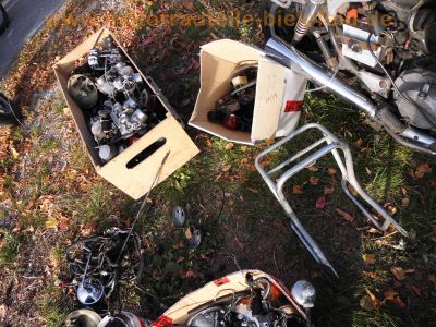 Honda_CM_400_T_NC01_MIX_Ersatz-Teile_spares_Auspuff_Fender_Elektrik_Lenker_Spiegel_etc__19.jpg