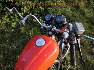 Honda_CM_400_T_NC01_orange_JAMA_Auspuff_SCHUH-Koffertraeger_Chrom-Fender_22.jpg