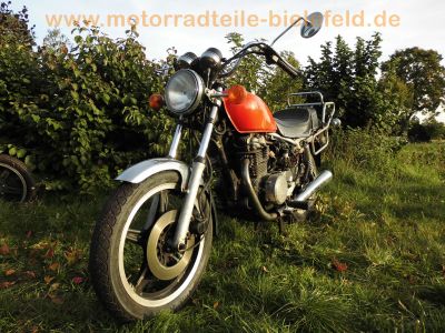 Honda_CM_400_T_NC01_orange_JAMA_Auspuff_SCHUH-Koffertraeger_Chrom-Fender_34.jpg