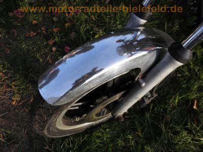 Honda_CM_400_T_NC01_orange_JAMA_Auspuff_SCHUH-Koffertraeger_Chrom-Fender_39.jpg