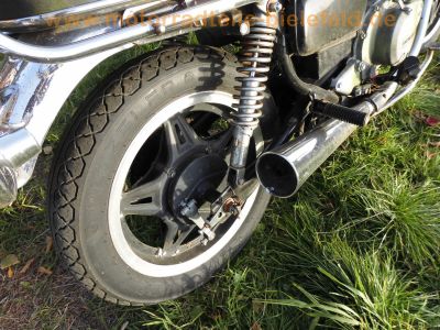 Honda_CM_400_T_NC01_schwarz_Chopper_orig__Auspuff_HM_447_448_Heck-Buegel_Chrom-Fender_13.jpg