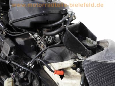 Honda_PC_800_RC34_Pacific_Coast_Kardan-Tourer_crash_-_V2-Motor_und_Heck_ok_wie_NTV_NT_650_V_Deauville_110.jpg