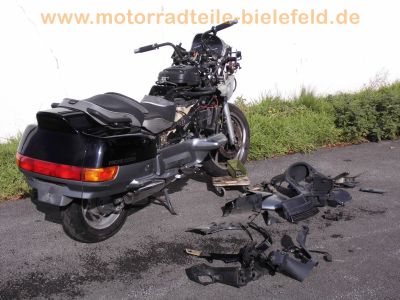 Honda_PC_800_RC34_Pacific_Coast_Kardan-Tourer_crash_-_V2-Motor_und_Heck_ok_wie_NTV_NT_650_V_Deauville_3.jpg