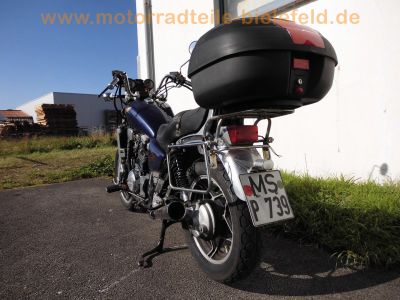 Honda_VF_750_C_RC09_MAGNA_blau_Chopper_Cruiser_25kW_Gepaecktraeger_vorverlegte_FISCHER_Fussrasten-Anlage_FS01_wie_VF_700_1100_C_S_F_RC21_RC28_10.jpg