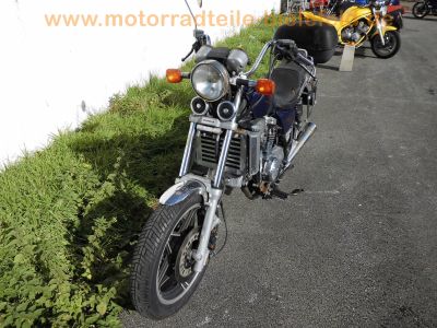 Honda_VF_750_C_RC09_MAGNA_blau_Chopper_Cruiser_25kW_Gepaecktraeger_vorverlegte_FISCHER_Fussrasten-Anlage_FS01_wie_VF_700_1100_C_S_F_RC21_RC28_12.jpg