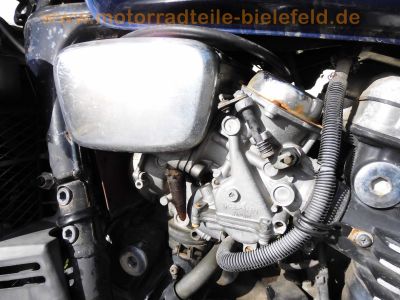Honda_VF_750_C_RC09_MAGNA_blau_Chopper_Cruiser_25kW_Gepaecktraeger_vorverlegte_FISCHER_Fussrasten-Anlage_FS01_wie_VF_700_1100_C_S_F_RC21_RC28_28.jpg