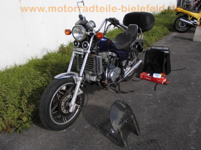 Honda_VF_750_C_RC09_MAGNA_blau_Chopper_Cruiser_25kW_Gepaecktraeger_vorverlegte_FISCHER_Fussrasten-Anlage_FS01_wie_VF_700_1100_C_S_F_RC21_RC28_3.jpg