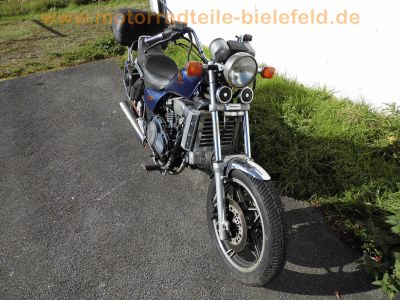 Honda_VF_750_C_RC09_MAGNA_blau_Chopper_Cruiser_25kW_Gepaecktraeger_vorverlegte_FISCHER_Fussrasten-Anlage_FS01_wie_VF_700_1100_C_S_F_RC21_RC28_57.jpg