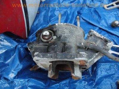 Yamaha_RD_500_LC_YPVS_1GE_Ersatz-Teile_spare-parts_-_wie_47X_RD_350_YPVS_1WW_31K_TDR_250_145.jpg