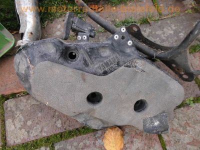 Yamaha_RD_500_LC_YPVS_1GE_Ersatz-Teile_spare-parts_-_wie_47X_RD_350_YPVS_1WW_31K_TDR_250_47.jpg