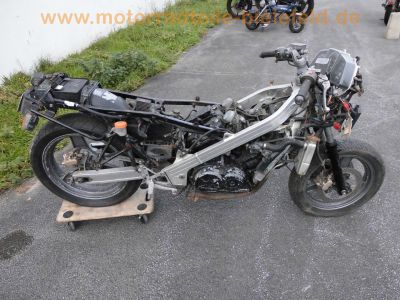 Honda_VFR_750_F_RC24_nackt_Ersatz-Teile_spare-parts_-_wie_RC36_CBR_600_1000_F_5.jpg
