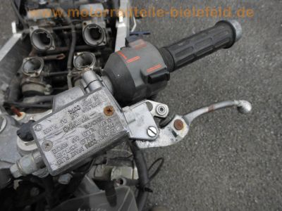 Honda_VFR_750_F_RC24_nackt_Ersatz-Teile_spare-parts_-_wie_RC36_CBR_600_1000_F_65.jpg