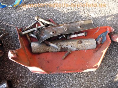 Honda_CB_250_N_rot_Wrack_Gepaecktraeger_27PS_Nockenwelle_-_ggf__44PS_CB_CM_CMX_400_450_N_T_S_19.jpg