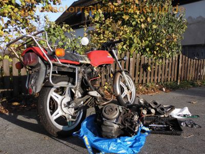Honda_CB_250_N_rot_Wrack_Gepaecktraeger_27PS_Nockenwelle_-_ggf__44PS_CB_CM_CMX_400_450_N_T_S_3.jpg