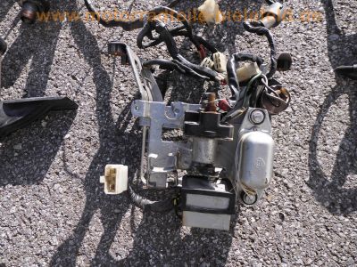 Honda_CB_750_G_Four_F2_F1_OHC_SOHC_Ersatz-Teile_spare-parts_736_ccm_Motor-Teile_26.jpg