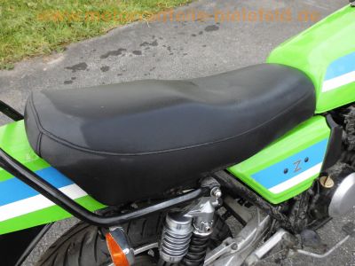 Kawasaki_KZ550D_Z_GPz_550_wie_Z_1000_R_Eddie_Lawson_Replica_KZ_ZX_400_500_A_H_D_J_63.jpg