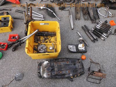 Honda_CY_50_Mokick_MIX_Sammlung_Custom_parts_Motoren_Extras_-_wie_Honda_XL50_CB50J_501.jpg