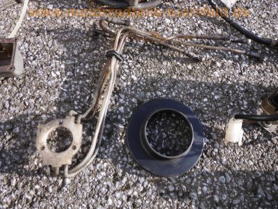 Suzuki_GT_550_3-Zylinder_2-Takt_triple_Ersatzteile_-_wie_GT_250_380_500_750_64.jpg