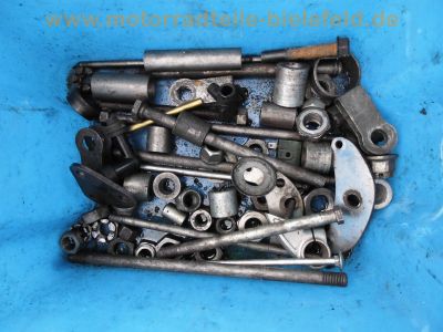 Yamaha_RD_250_LC_4L1_Dave_Ersatzteile_spare-parts_-_wie_RD_350_LC_4L0_23.jpg