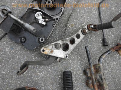 Yamaha_RD_250_LC_4L1_Dave_Ersatzteile_spare-parts_-_wie_RD_350_LC_4L0_95.jpg