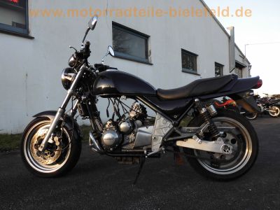 Kawasaki_ZR_1100_Zephyr_ZRT10A_Breitraeder_Nagesti-Brune_AKRONT_3_50x17_6_00x17_Shark_Sport-Auspuff_polierte_Teile_75.jpg