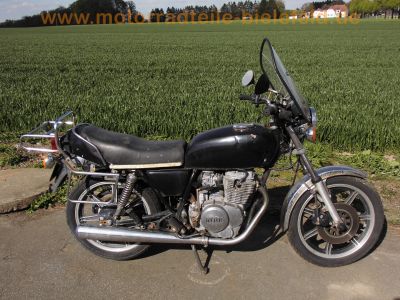 Yamaha_XS_400_2A2_OHC_Twin_schwarz_Chrom-Gepaecktraeger_-_wie_XS250_1U5_XS360_1U4_SE_4G5_44.jpg