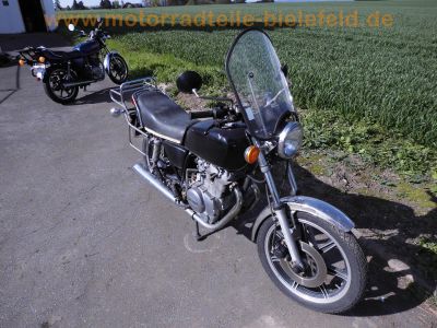 Yamaha_XS_400_2A2_OHC_Twin_schwarz_Chrom-Gepaecktraeger_-_wie_XS250_1U5_XS360_1U4_SE_4G5_45.jpg