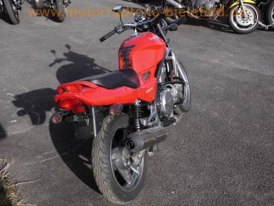 Kawasaki_ER-5_rot_Crash_ER_500_A_Twister_-_wie_EX_GPZ_EN_KLE_500_Twin_8.jpg