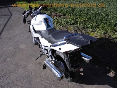 Yamaha_FJR_1300_RP04_weiss_Sturz_-_wie_RP08_RP11_RP13_30.jpg