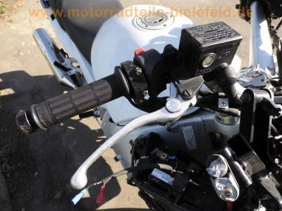 Yamaha_FJR_1300_RP04_weiss_Sturz_-_wie_RP08_RP11_RP13_41.jpg