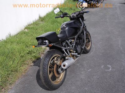 Yamaha_FZ_750_2KK_Streetfighter_schwarz_Extras_Campagnolo-Raeder_AMC_Rasten-Anlage_4-1_Auspuff_etc__44.jpg