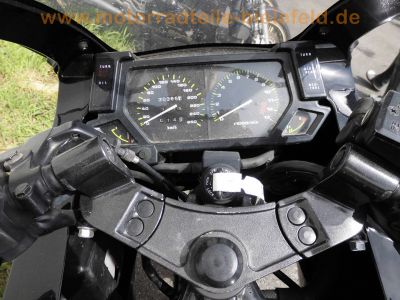 Kawasaki_GPX_600_R_ZX_600_C_schwarz-blau_Heck_locker_-_wie_GPX_GPZ_ZL_ZX_600_A_B_750_R52.jpg