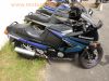 Kawasaki_GPX_600_R_ZX_600_C_schwarz-blau_Heck_locker_-_wie_GPX_GPZ_ZL_ZX_600_A_B_750_R4.jpg