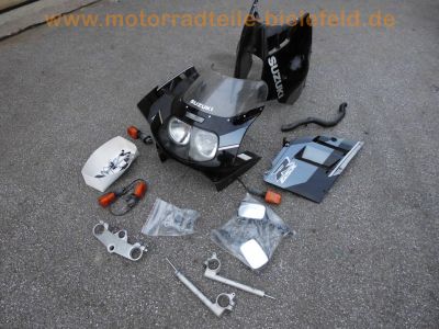 Suzuki_GSX-R_750_GR7AB_Ersatzteile_Verkleidung_Kanzel_Scheinwerfer_etc__-_wie_GSXR_750_GR7AA_1.jpg