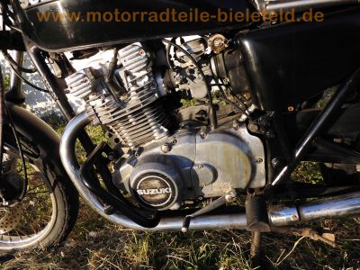 Suzuki_GS400E_Speichenraeder_Konis_Giuliari-Sitzbank_orig__Auspuff_14.jpg