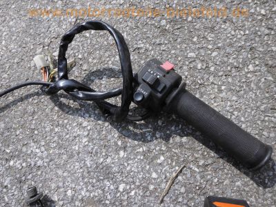Suzuki_GSX_250_E_GJ53B_Ersatz-Teile_spare_parts_Motor_Regler_CDI_etc__-_wie_GS25X_GS40X_GSX400E_19.jpg
