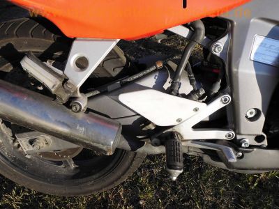 Honda_NSR_125_R_JC22_rot_2-Takter_-_wie_JC20_CBR_125_R_JC34_JC39__10.jpg