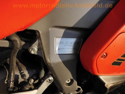 Honda_NSR_125_R_JC22_rot_2-Takter_-_wie_JC20_CBR_125_R_JC34_JC39__11.jpg