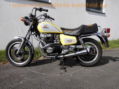 Honda_CM_400_T_NC01_gelb_Chopper_Cruiser_-_wie_CB_CM_250_400_N_T_C_36.jpg