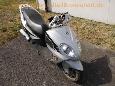 REX_RS_125_Euro3_Roller_Scooter_2009_Unfall_Ersatzteile_Motor_1a_30.jpg