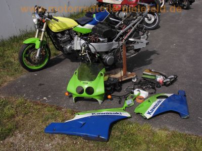 Kawasaki_ZXR_400_H_USD-Gabel_neue_Reifen_Ersatzteile_spare-parts_-_wie_ZX_ZXR_400_L_4.jpg
