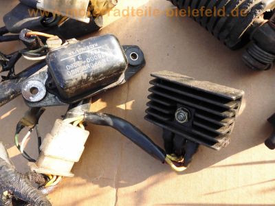 Honda_CB_350_F_Four_rot_FZR-Gabel_Ersatz-Teile_spare-parts_-_wie_CB_400_500_550_750_F_Four__27.jpg