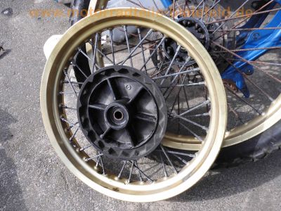 Suzuki_DR_600_DAKAR_SN41A_Enduro_Ersatz-Teile_spare-parts_-_wie_DR_250_500_650_750_S_RSE_135.jpg