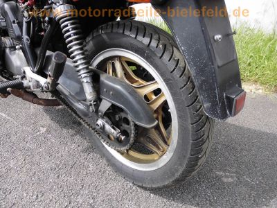 Honda_CB_750_F2_Boldor_RC04_rot-schwarz_in_SC01_Rahmen_Haensle_4-1_Auspuff_Stahlflex_-_wie_CB_900_F_F2_SC09_17.jpg
